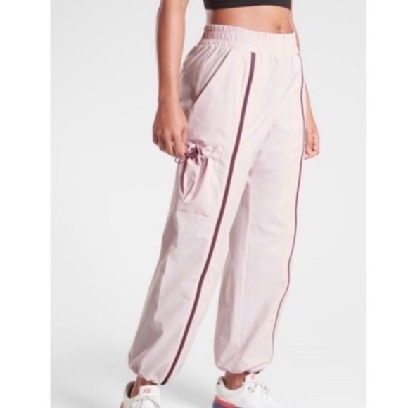 Athleta Pink Stay‎ Fly Cargo Pants Sz L - Picture 1 of 6
